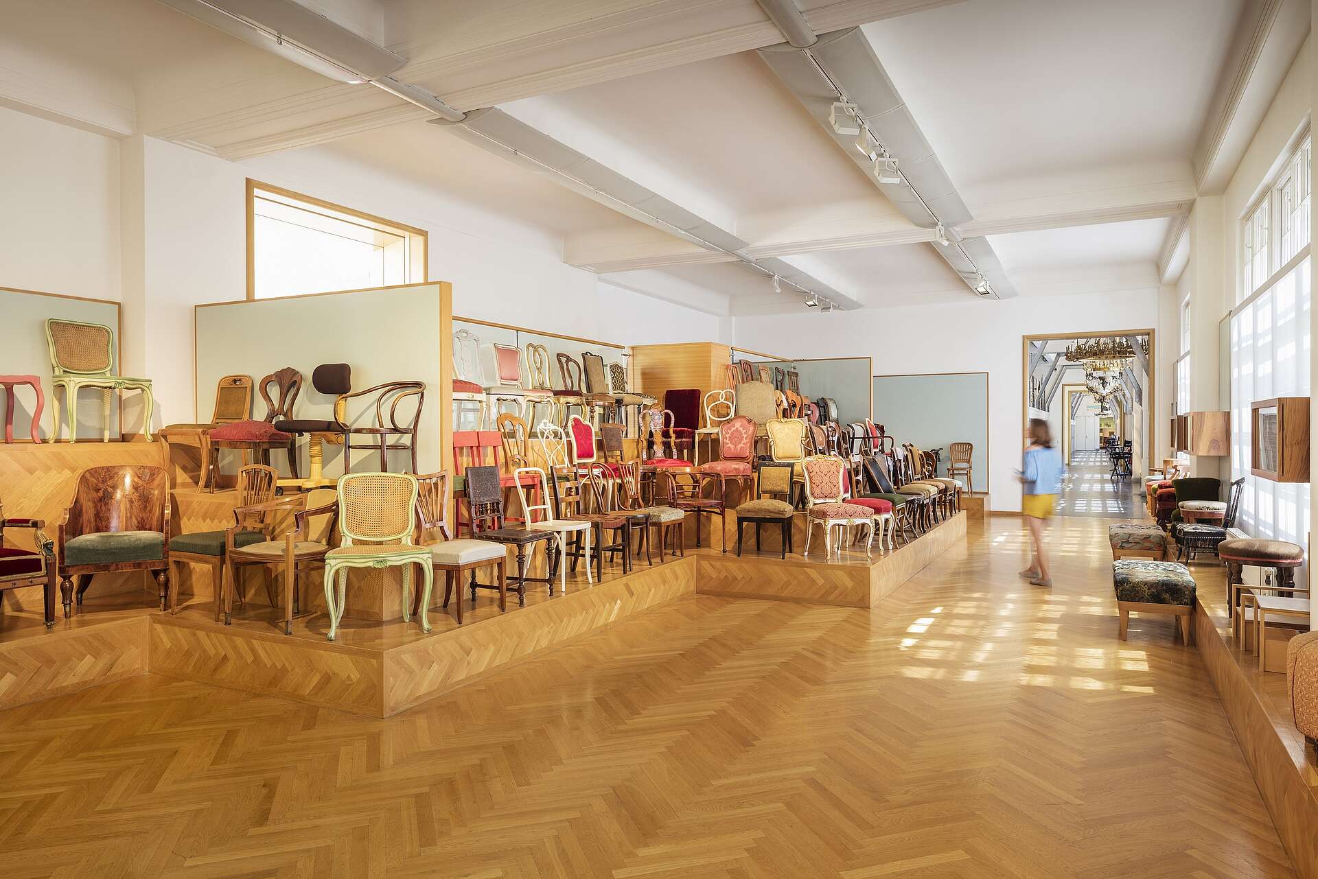 Sesseldepot im Möbelmuseum Wien